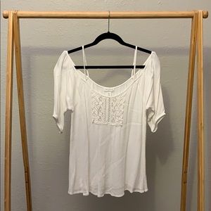 Full Tilt Women’s Cold Shoulder Top White Size M
